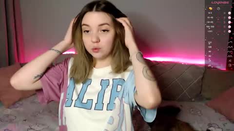 Snapshot of _blonde_barbie_ chatting on February 9, 2026, 9:08 pm Elizabeth online show from February 9, 2026, 9:08 pm