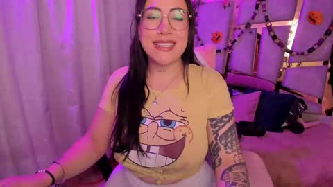 Angie  Independent model online show from October 19, 2025, 10:43 pm