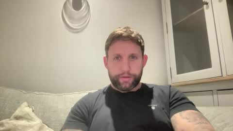 Snapshot of _british_hung_ chatting on October 23, 2025, 12:15 pm UK BigThick Cock online show from October 23, 2025, 12:15 pm