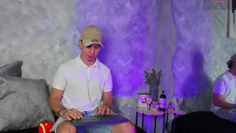 Snapshot of _bruno_bs chatting on September 23, 2025, 2:03 am BRUNO online show from September 23, 2025, 2:03 am