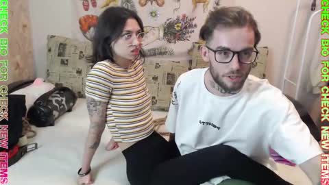 Snapshot of _by_double_sexy_miss_ chatting on March 1, 2025, 4:11 pm _by_double_sexy_miss_ online show from March 1, 2025, 4:11 pm