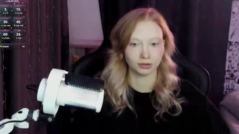 Snapshot of _caramel_milk_ chatting on February 17, 2025, 3:53 pm Merlizz online show from February 17, 2025, 3:53 pm