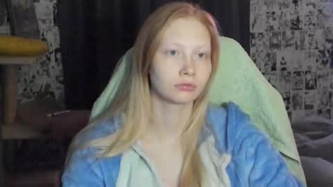 Snapshot of _caramel_milk_ chatting on November 29, 2025, 3:31 am Merlizz online show from November 29, 2025, 3:31 am