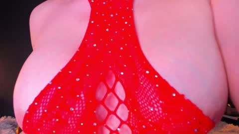 Carolina  online show from January 7, 2025, 7:59 pm