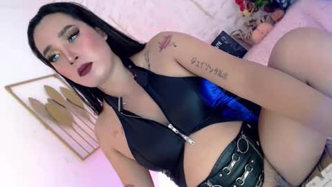 Snapshot of _caroline69 chatting on February 8, 2026, 6:17 am Caroline online show from February 8, 2026, 6:17 am