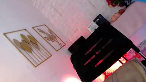 Snapshot of _caroline69 chatting on February 20, 2026, 7:21 am Caroline online show from February 20, 2026, 7:21 am