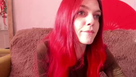 Caroline online show from September 25, 2025, 12:20 pm