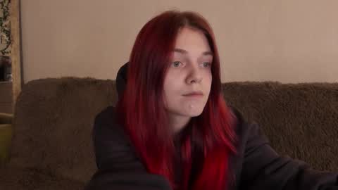 Caroline online show from October 26, 2025, 1:28 pm