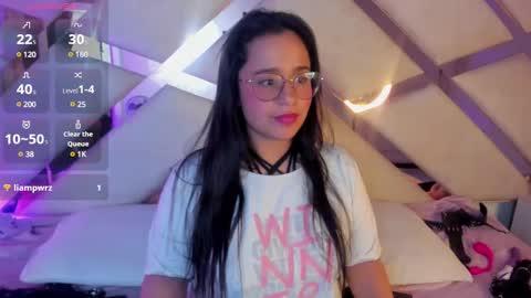 Snapshot of _carolinee_sweet chatting on December 7, 2024, 10:12 am Caroline Sweet online show from December 7, 2024, 10:12 am