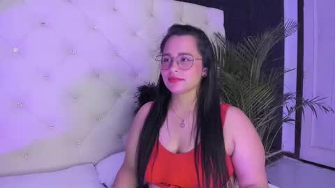 Snapshot of _carolinee_sweet chatting on January 8, 2025, 9:21 am Caroline Sweet online show from January 8, 2025, 9:21 am