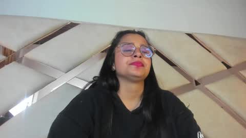 Snapshot of _carolinee_sweet chatting on January 23, 2025, 9:29 am Caroline Sweet online show from January 23, 2025, 9:29 am