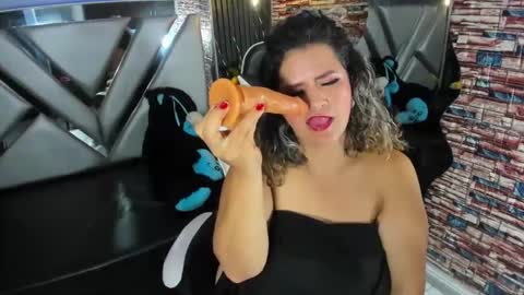 _casandra11 online show from January 5, 2025, 9:05 am