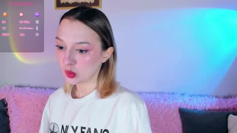 Snapshot of _ccrystaa_ chatting on November 16, 2025, 6:52 am Christina Chris online show from November 16, 2025, 6:52 am