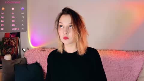 Snapshot of _ccrystaa_ chatting on December 1, 2025, 5:34 am Christina Chris online show from December 1, 2025, 5:34 am