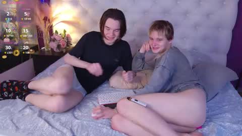 _cheesecake_s online show from October 23, 2025, 2:44 am