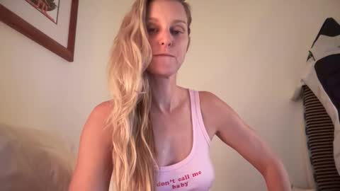 Chelsea xo online show from December 15, 2025, 12:04 am