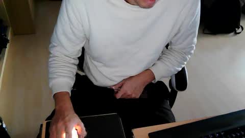 Snapshot of _chris_87 chatting on November 13, 2025, 9:52 am chris 87 online show from November 13, 2025, 9:52 am