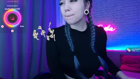 Snapshot of _crazybee_ chatting on December 7, 2024, 5:26 am Nica online show from December 7, 2024, 5:26 am