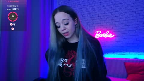 Snapshot of _crazybee_ chatting on January 18, 2025, 4:37 am Nica online show from January 18, 2025, 4:37 am