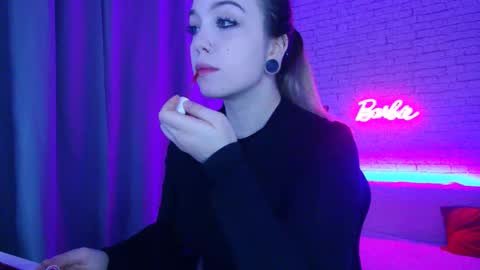 Snapshot of _crazybee_ chatting on November 28, 2025, 10:07 am Nica online show from November 28, 2025, 10:07 am