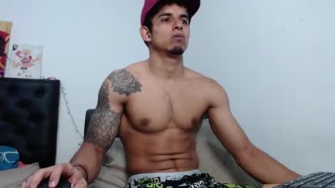  crissgex  online show from February 25, 2026, 2:21 am