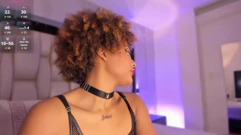 Snapshot of _curly_girl_ chatting on September 16, 2025, 9:38 pm online show from September 16, 2025, 9:38 pm