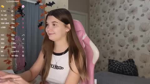 Snapshot of _cute_ice chatting on October 19, 2025, 5:52 am _cute_ice online show from October 19, 2025, 5:52 am