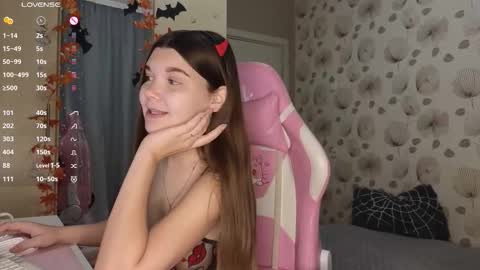 Snapshot of _cute_ice chatting on October 29, 2025, 6:37 am _cute_ice online show from October 29, 2025, 6:37 am