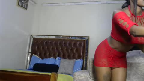 Snapshot of _daddyslittlemonster_ chatting on January 2, 2025, 5:29 pm lily online show from January 2, 2025, 5:29 pm