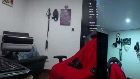 Snapshot of _delacruz911_ chatting on January 13, 2026, 1:11 am delacruz online show from January 13, 2026, 1:11 am