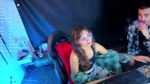 Snapshot of _delacruz911_ chatting on February 3, 2026, 2:53 am delacruz online show from February 3, 2026, 2:53 am