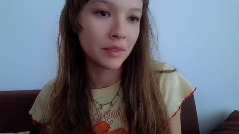 DemiDee online show from November 30, 2025, 6:06 am