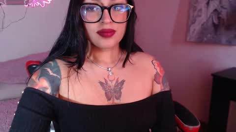 _dennise online show from September 13, 2025, 5:02 pm