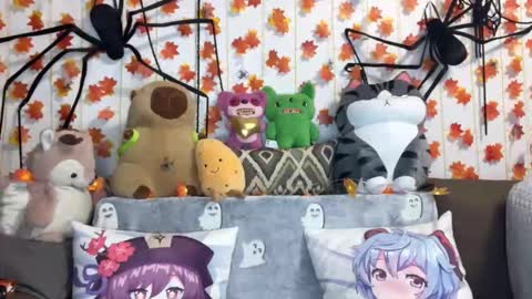 Kate online show from September 19, 2025, 6:52 pm