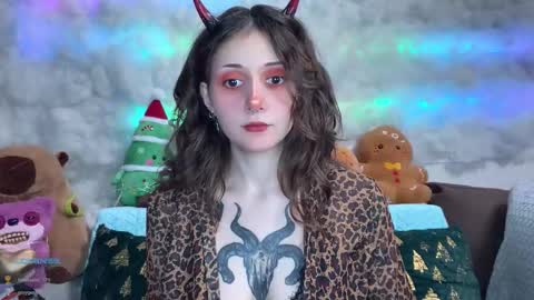 Kate online show from December 13, 2025, 7:53 pm