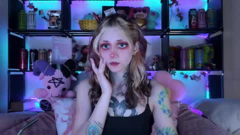 Kate online show from May 21, 2026, 8:38 pm