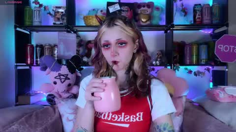 Kate online show from May 22, 2026, 8:36 pm