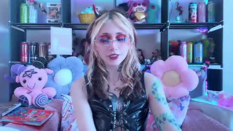 Kate online show from May 26, 2026, 7:48 am