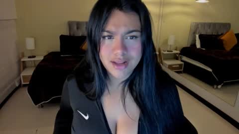 Snapshot of _dulcinea_1 chatting on September 30, 2025, 3:11 am Dulcinea online show from September 30, 2025, 3:11 am
