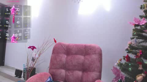 Snapshot of _elektrah chatting on December 17, 2025, 5:52 pm _elektrah online show from December 17, 2025, 5:52 pm