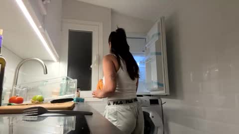 Snapshot of _elena_barra chatting on May 25, 2026, 8:48 pm elena barra online show from May 25, 2026, 8:48 pm