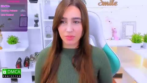 Snapshot of _eliizabeth__ chatting on September 23, 2025, 10:02 pm Lizzy online show from September 23, 2025, 10:02 pm