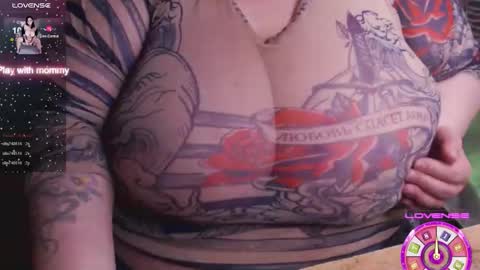 LIsa online show from September 17, 2025, 10:06 am