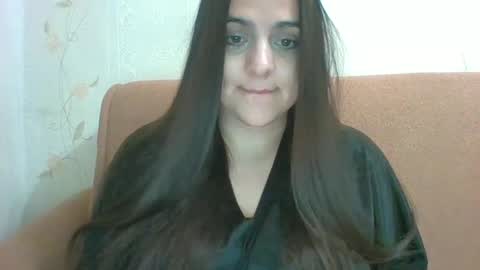 Eloiz online show from March 2, 2025, 9:43 pm