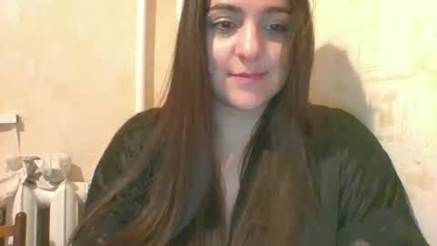 Eloiz online show from March 10, 2025, 9:29 pm
