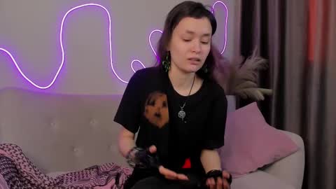 _emily__strike_ online show from February 17, 2025, 10:07 am