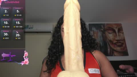 Snapshot of _emily_perez chatting on January 8, 2025, 7:13 pm _emily_perez online show from January 8, 2025, 7:13 pm