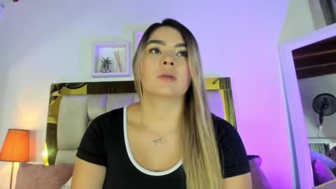 Isabella online show from October 15, 2025, 12:05 pm