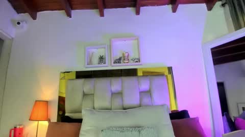 Isabella online show from October 28, 2025, 12:09 pm