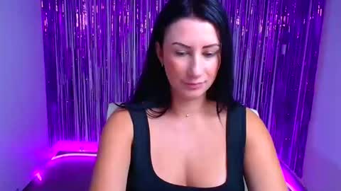 Emma online show from September 15, 2025, 11:54 am